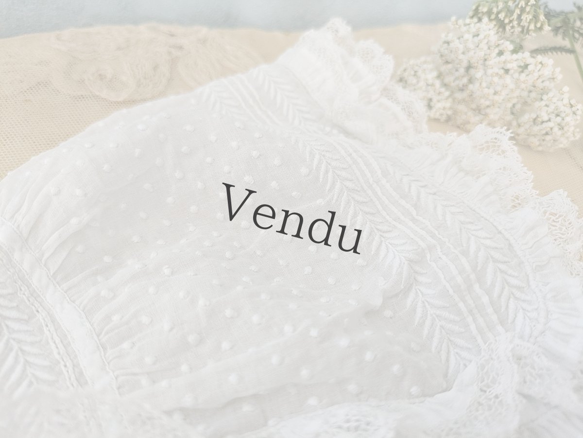 画像5: フランスアンティーク　白糸刺繍とレースのボネ 水玉 (5)