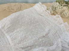 画像5: フランスアンティーク　白糸刺繍とレースのボネ 水玉 (5)