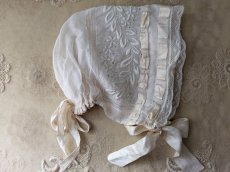 画像5: フランス 1900-1910年 白糸刺繍とシルクリボンのボネ (5)