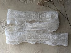 画像1: フランスアンティーク　円形スカラップレース  71cm〜 (1)