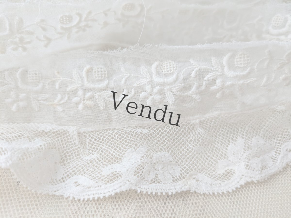 画像4: フランスアンティーク　円形スカラップレース  71cm〜 (4)