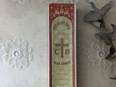 画像2: フランス 1900年前後 刺繍紙箱 CARTIER-BRESSON (2)