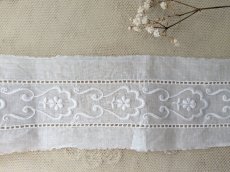 画像2: フランスヴィンテージ 幅広 刺繍レース 188cm (2)