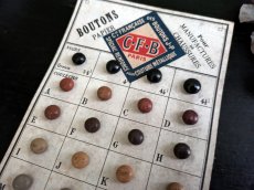 画像3: フランス 1910-30年 シューボタンサンプルシート C.F.B (3)