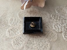 画像4: フランス 1910-1930年 フレンチジェットボタン スクエア 銀彩 23mm (4)