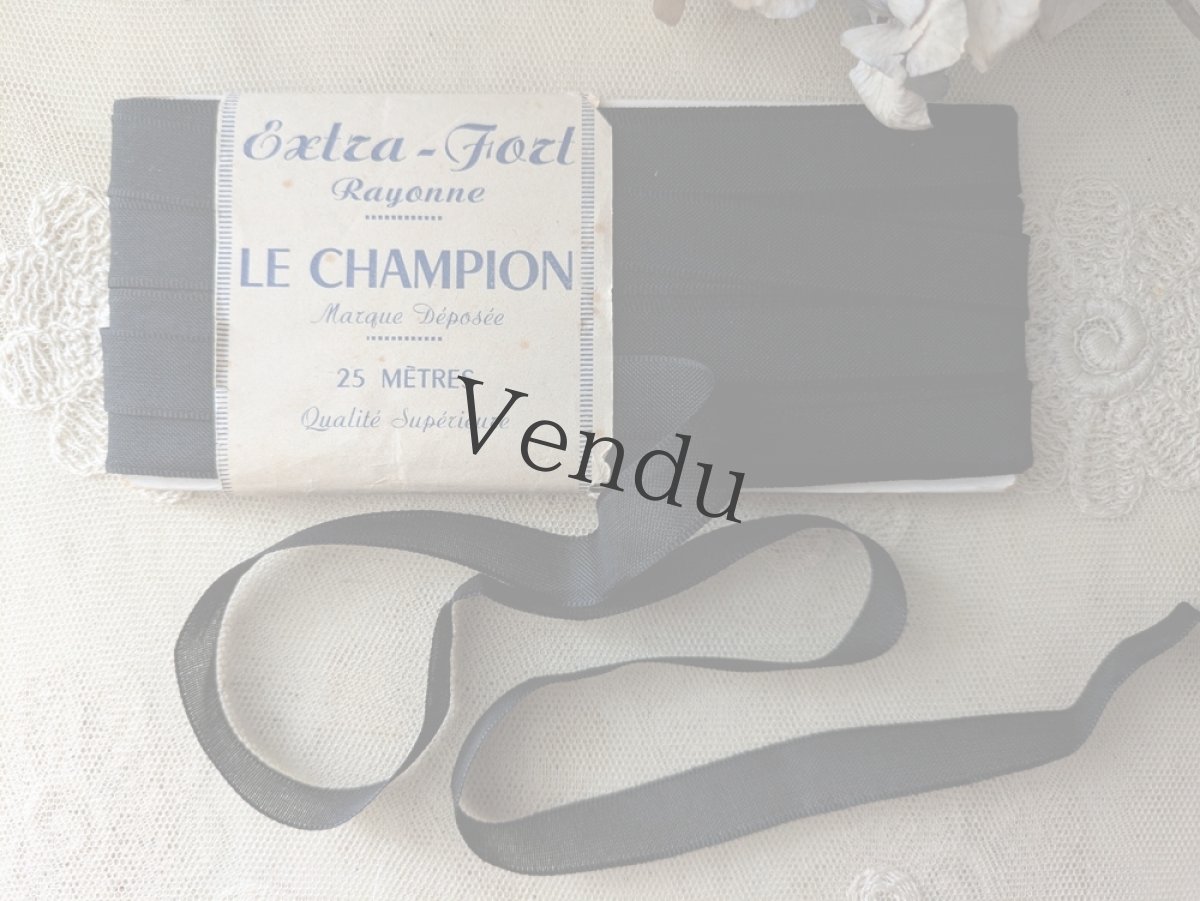 画像1: フランスヴィンテージ　ラベル付きリボン ノアール (1)