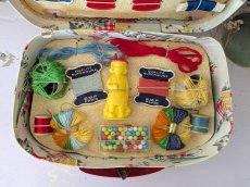 画像4: フランス 1960年代 猫ちゃんのお裁縫ケース／メルスリーセット (4)