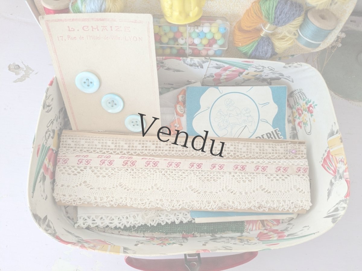 画像5: フランス 1960年代 猫ちゃんのお裁縫ケース／メルスリーセット (5)