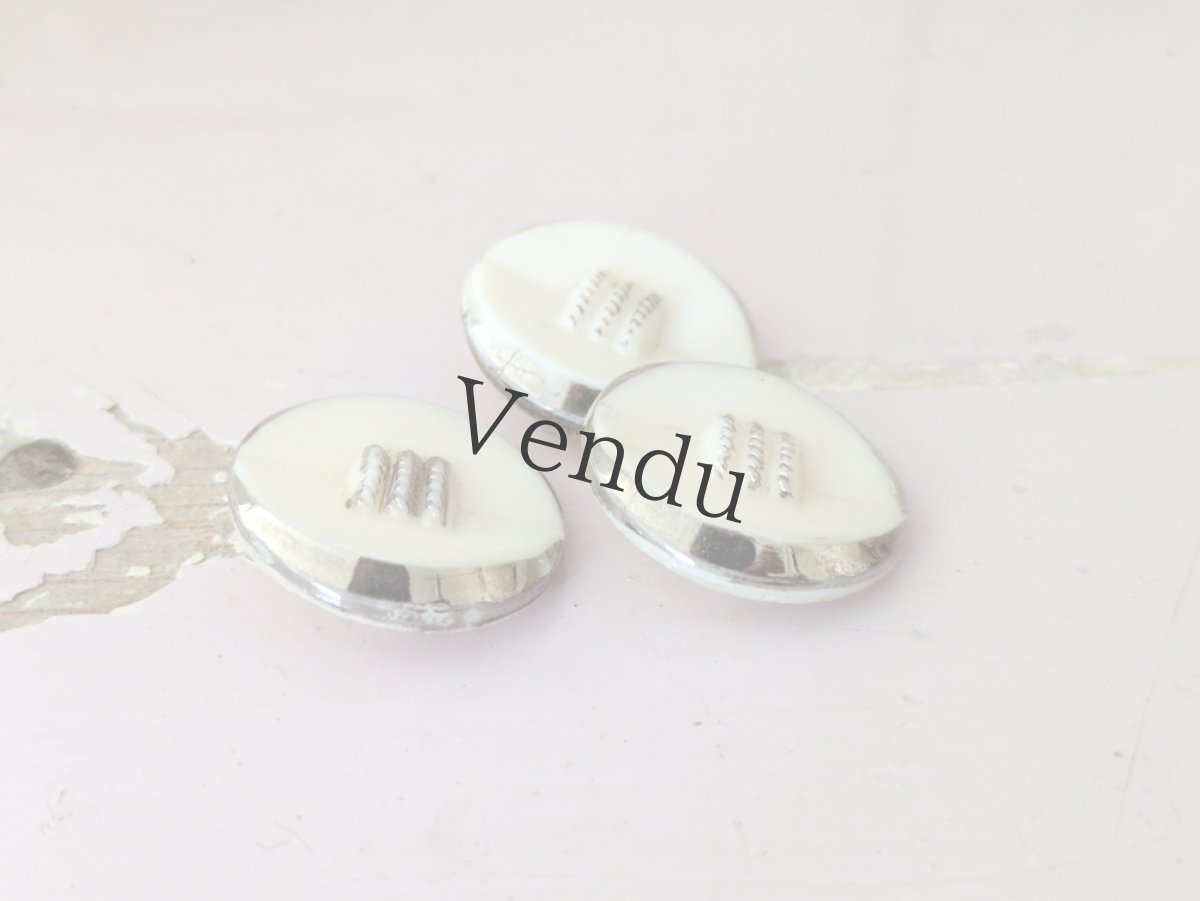 画像3: フランス 1930-40年代 ガラスボタン 白×シルバー 3個セット 22mm (3)