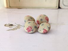 画像3: フランス 1930-50年代 くるみボタン 小花柄 4個セット 17mm (3)