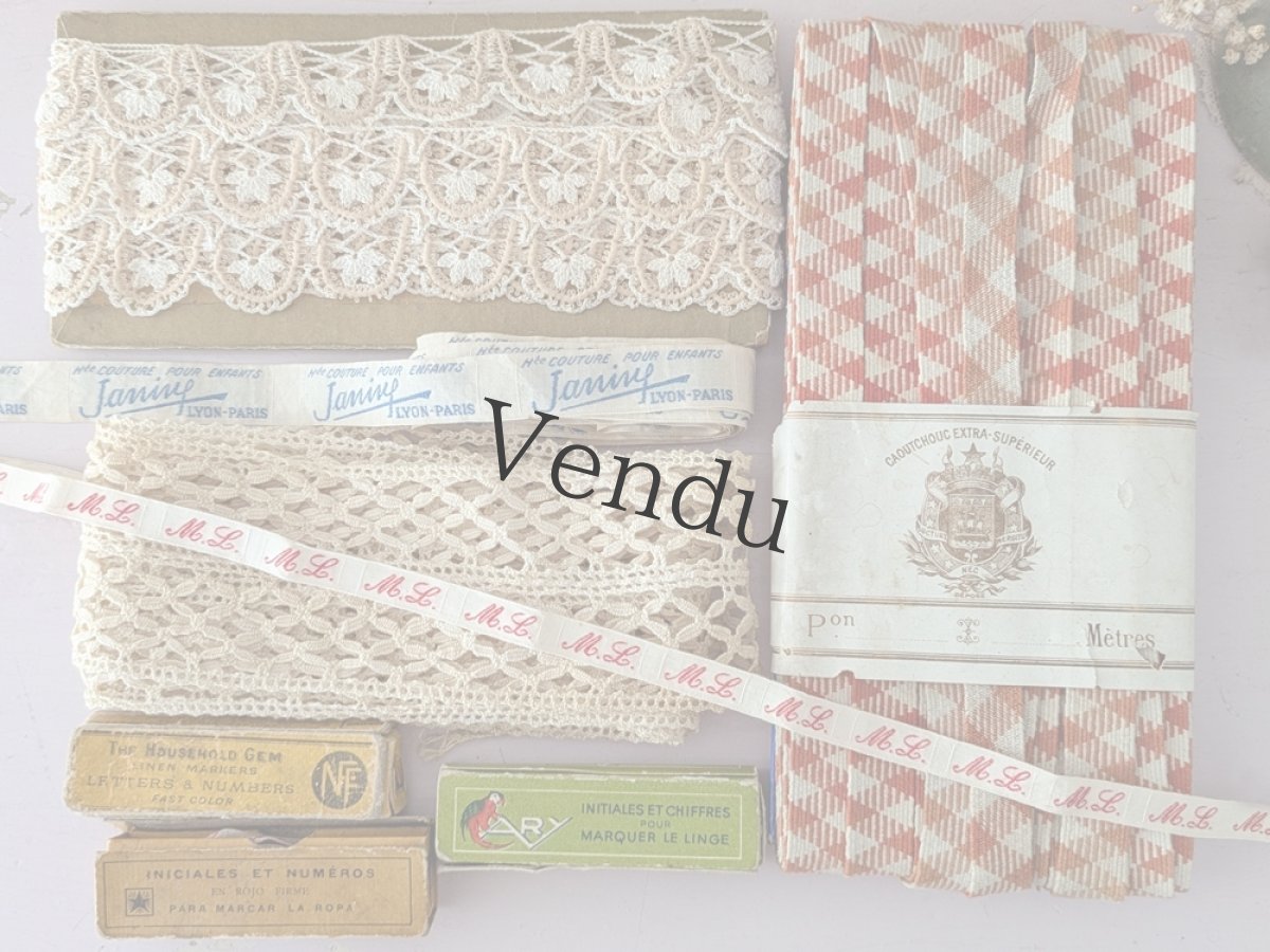 画像7: フランスヴィンテージ　タグ 水色刺繍 10タグ〜 (7)