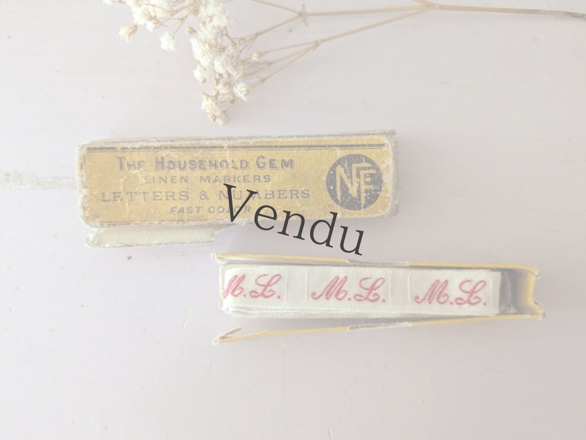 画像3: フランスアンティーク イニシャルテープ《ML》箱入り (3)