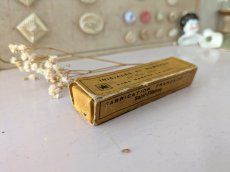 画像6: フランスアンティーク イニシャルテープ《MM》箱入り (6)