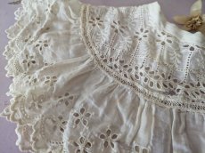 画像3: フランス 1900年前後 刺繍レースの小さなつけ襟 (3)