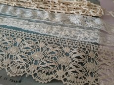 画像2: フランス蚤の市　台紙巻きレース4種セット (2)