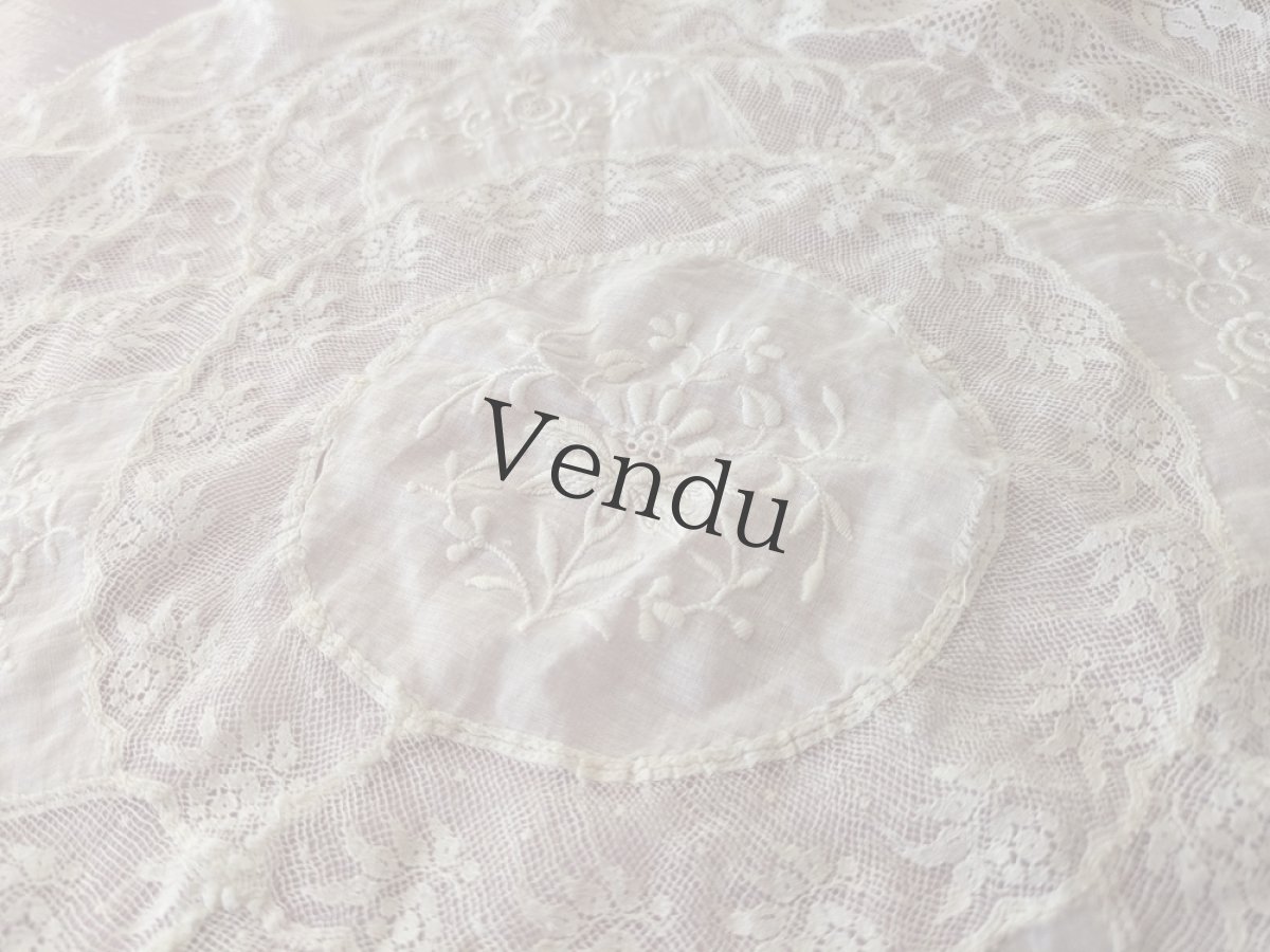 画像2: フランスアンティーク　ノルマンディレースのドイリー 45×42cm (2)