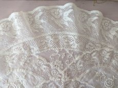 画像5: フランスアンティーク　ノルマンディレースのドイリー 45×42cm (5)