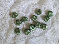 画像4: フランスアンティーク シルクくるみボタン ミント13mm (4)