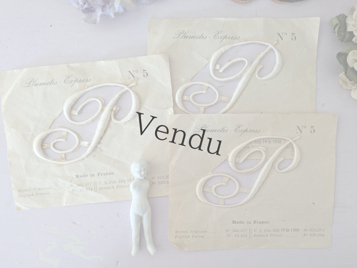 画像5: フランスアンティーク　Plumetis-Express 刺繍イニシャルシート "P" No.5 (5)