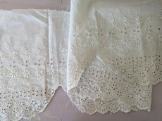 画像5: フランスヴィンテージ　カットワーク刺繍幅広レース 100cm (5)