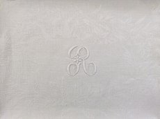 画像2: フランスアンティーク イニシャル手刺繍R ダマスク織リネンクロス (2)