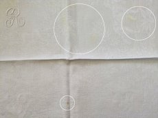 画像16: フランスアンティーク イニシャル手刺繍R ダマスク織リネンクロス (16)