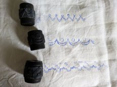画像9: フランスアンティーク 刺繍木製スタンプ 3個セットA 24-27mm (9)
