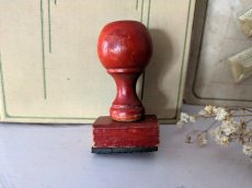 画像1: フランスアンティーク 刺繍木製グリップスタンプ (1)