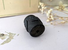 画像6: フランスアンティーク 刺繍木製スタンプ 3個セットA 24-27mm (6)