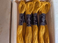 画像2: フランスヴィンテージ　箱入り刺繍糸25番×10束 カルティエ=ブレッソン (2)