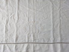 画像2: フランスアンティーク　イニシャルモノグラムML刺繍 大判はぎれ (2)