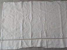 画像3: フランスアンティーク　イニシャルモノグラムML刺繍 大判はぎれ (3)