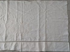 画像4: フランスアンティーク　イニシャルモノグラムML刺繍 大判はぎれ (4)