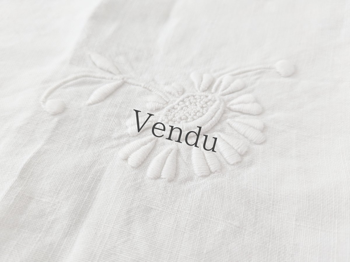 画像6: フランスアンティーク　イニシャルモノグラムML刺繍 大判はぎれ (6)