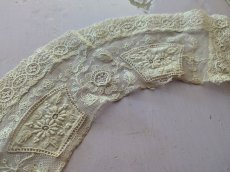 画像6: フランス 1900年前後 チュール刺繍レースの小さなつけ襟 (6)