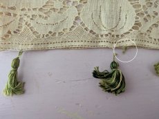 画像5: フランスアンティーク タッセル付きレース 円形状53cm (5)