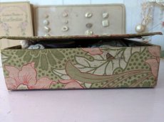 画像12: フランスアンティーク カルトナージュボックス入りたっぷりレースセット おまけつき (12)