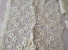 画像8: フランスアンティーク カルトナージュボックス入りたっぷりレースセット おまけつき (8)