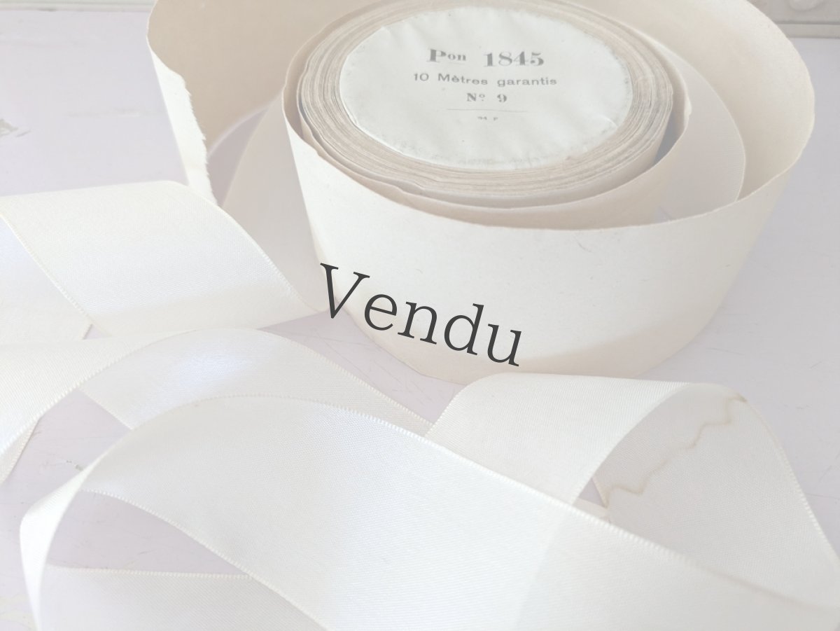 画像2: フランスアンティーク 巻きリボン Pon.1845 白 (2)