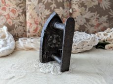 画像1: フランスアンティーク　アイアン製プチアイロン (1)