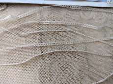 画像2: フランスアンティーク 極細レースブレード100cm〜 (2)