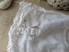 画像2: フランス 1900年前後 カットワーク刺繍の小さなボネ (2)