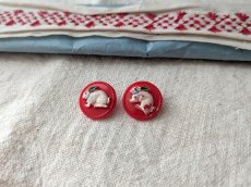 画像2: フランス 1950年代 うさぎボタン 2個セット 15mm (2)