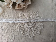 画像2: フランスアンティーク 極細レーストリム80cm (2)