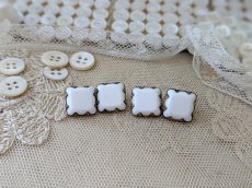 画像5: フランスヴィンテージ 白い陶器ボタン 2個セット 13mm (5)