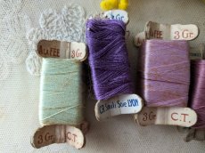 画像2: フランス 1900-1930年 立体糸巻き 5色セット (2)