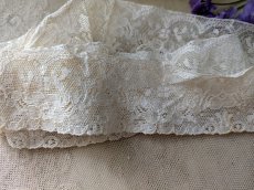 画像4: フランスアンティーク　花柄 円形レース 73cm（146cm） (4)