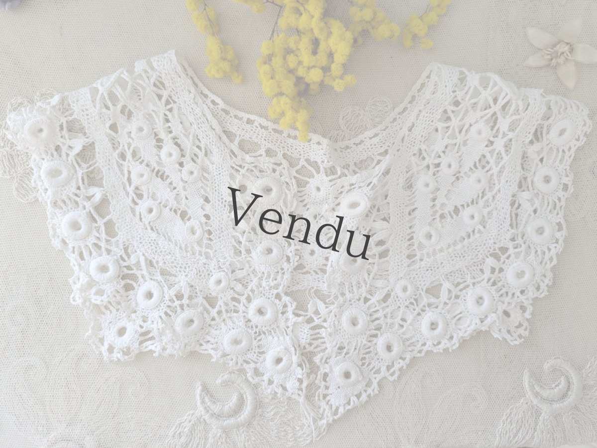 画像1: ベルギーアンティーク ロザリンペルレのつけ襟 (1)