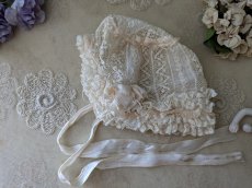 画像1: フランス 1900年前後 レースとシルクリボンの小さなボネ (1)