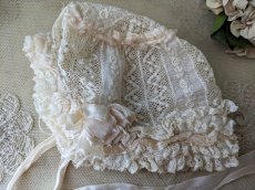 画像2: フランス 1900年前後 レースとシルクリボンの小さなボネ (2)